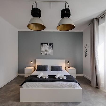 Les Capucins - 3 Bedroom Apartment Near The City 안시 외부 사진